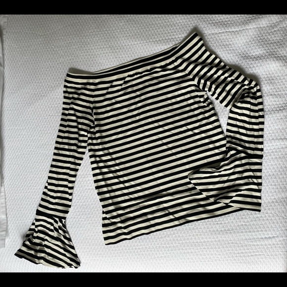 Club Monaco Off the Shoulder Top - Picture 1 of 1
